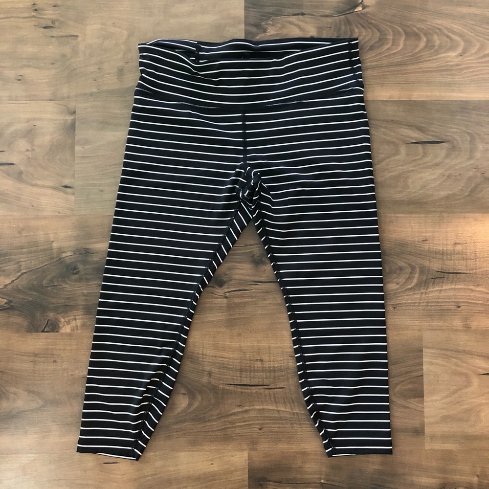 GapFit Workout Capris | Black | Size: Large Petite